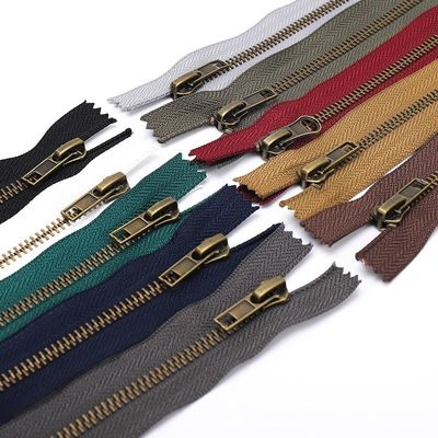 #5 Metal Zipper With Close End, Ant Brass Color For Clothes (Máy khóa bằng kim loại với đầu kín, màu kim mộc cho quần áo)