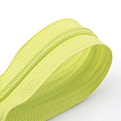 Nhà sản xuất Zipper Nylon bán buôn cuộn 3# 5# 8# 10# Zipper Nylon Coil Zipper Cho Quần áo