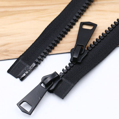 Các chiếc khóa niềng răng bằng nhựa tiêu chuẩn cho các sản phẩm thân thiện với môi trường và bền vững
