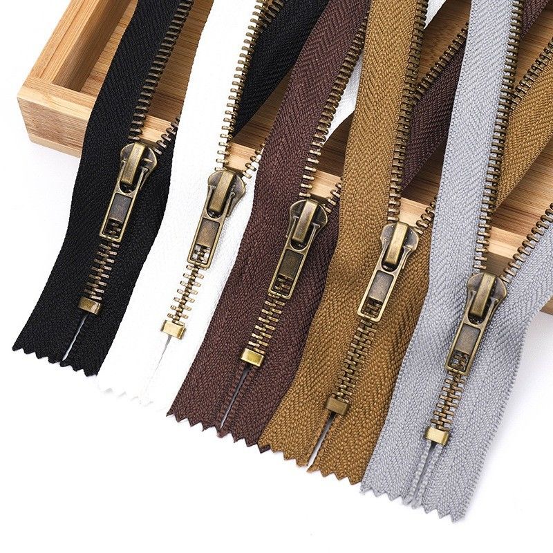 #5 Metal Zipper With Close End, Ant Brass Color For Clothes (Máy khóa bằng kim loại với đầu kín, màu kim mộc cho quần áo)