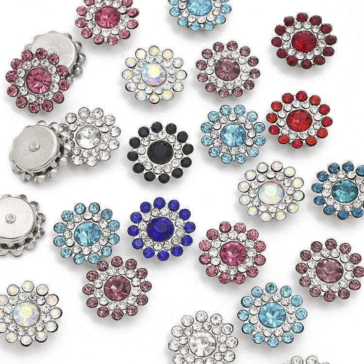 phụ kiện Trung Quốc bán buôn Rhinestone Ngọc trai Kim cương tinh kim loại nút cho quần áo tóc Bow Trung tâm